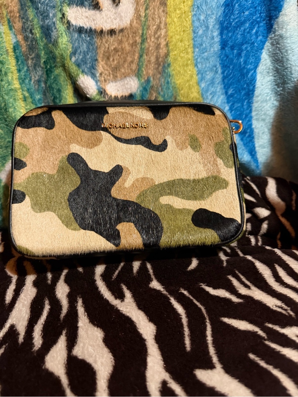 MICHAEL KORS Camo Toiletry Bag in Green/Black/Tan